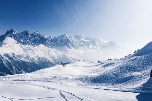 Chamonix-ski-neige-min-min