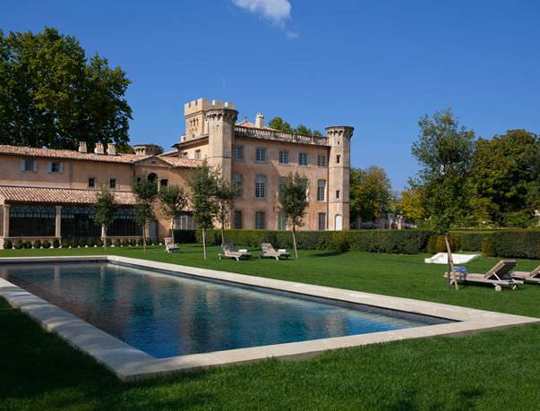 chateau pool Provence