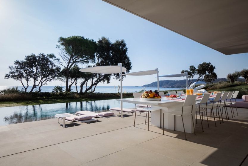 Visiter saint tropez Villa-Hanoi-dejeuner