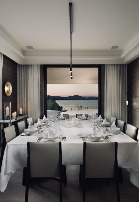 beach-st-tropez-dining-room