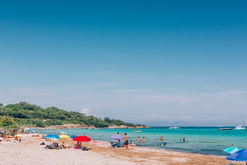 best-beaches-in-st-tropez-sea