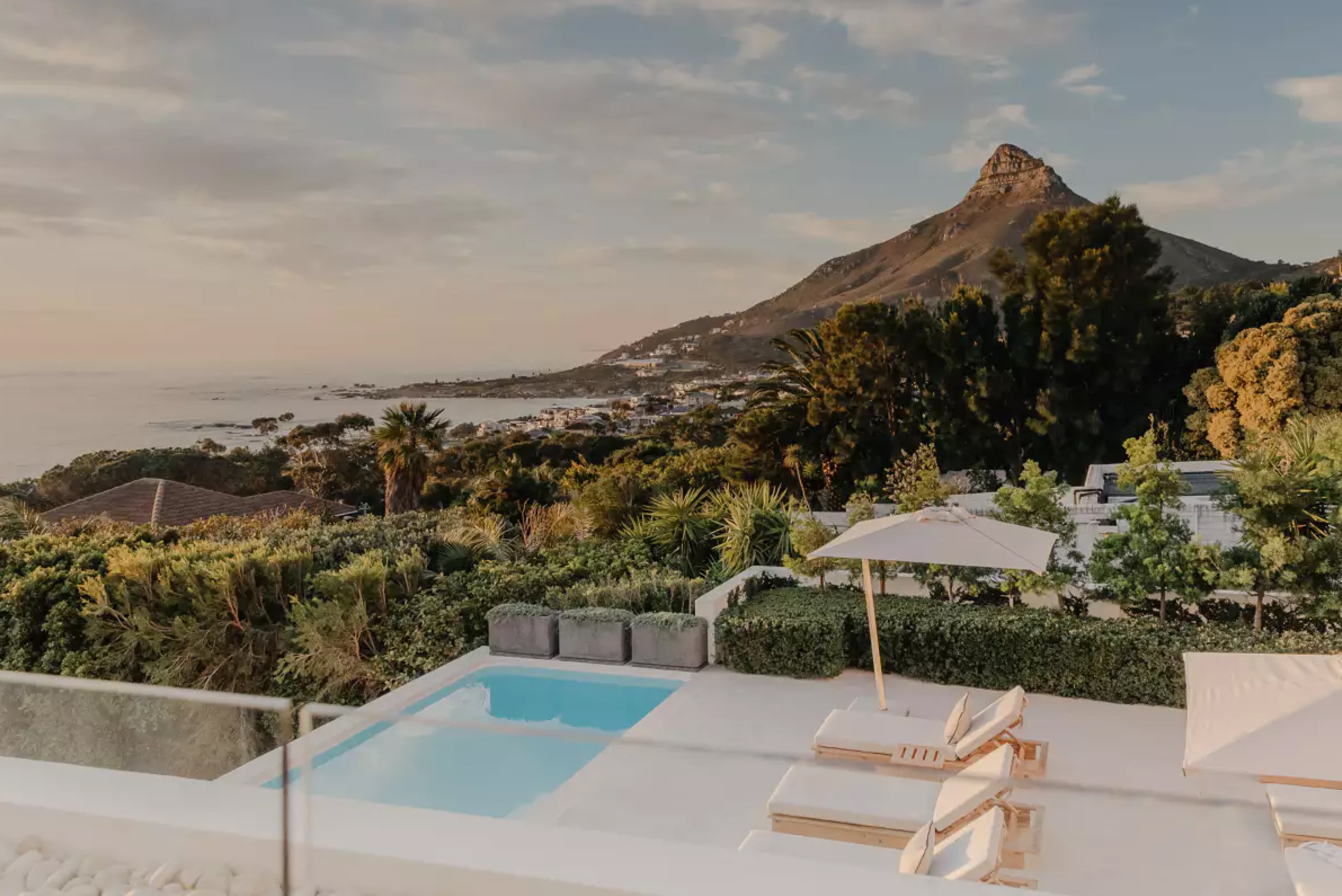 best-exotic-luxury-destinations-cape-town-villa-otto-min