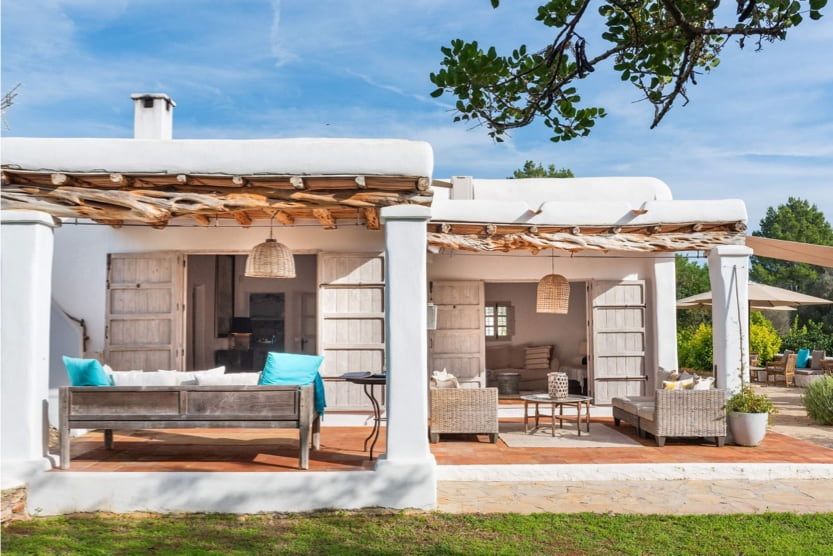 best-part-of-ibiza-for-families-villa-mora-min