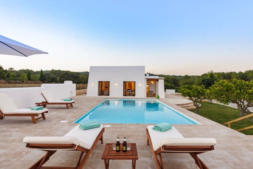 best-place-to-stay-in-ibiza-villa-flower