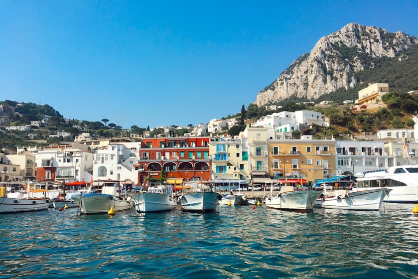 best-places-to-visit-in-Italy-in-summer-amalfi-capri-min