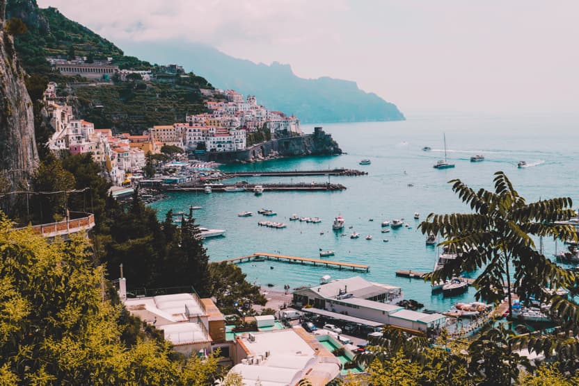 best-places-to-visit-in-Italy-in-summer-amalfi-coast-min