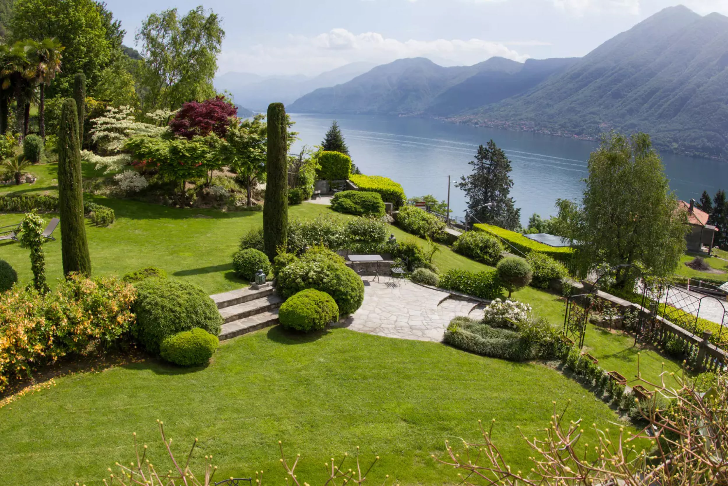 Best places to visit in Lake Como villas and sights