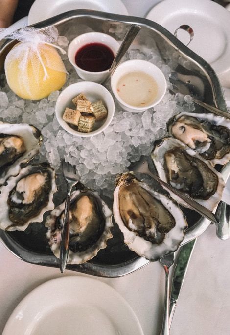 best-restaurants-lege-cap-ferret-oyster-platter