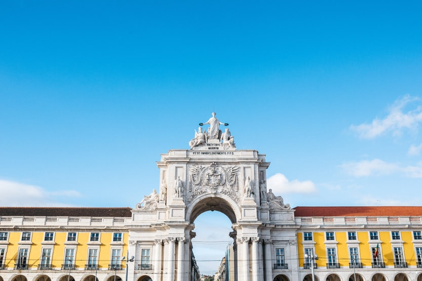 best-winter-city-breaks--lisbon-praca