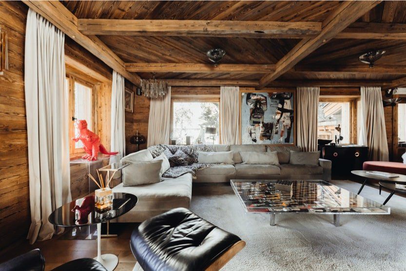 Salon du Chalet des Sœurs, ancien couvent au cœur de Megève