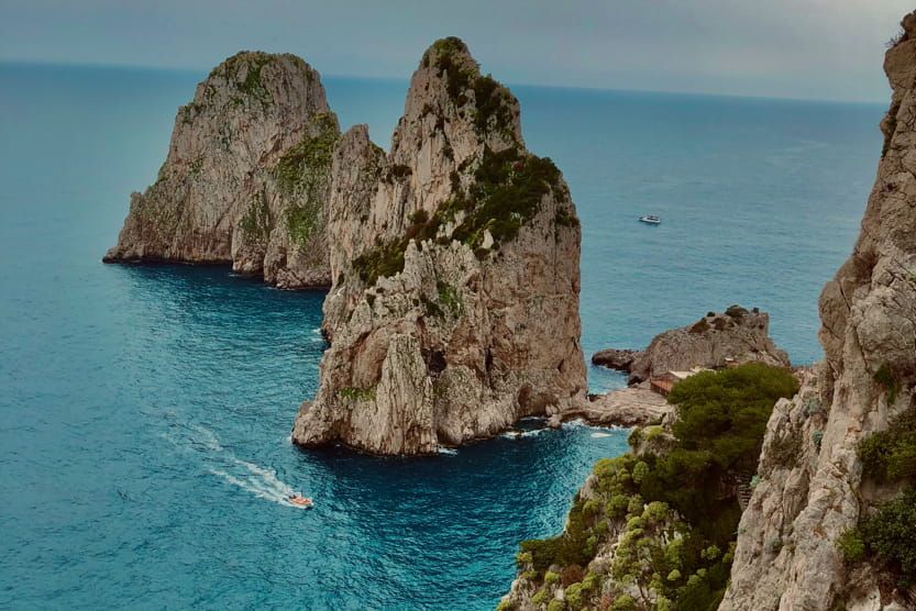 exotic-places-to-visit-in-italy-capri-min