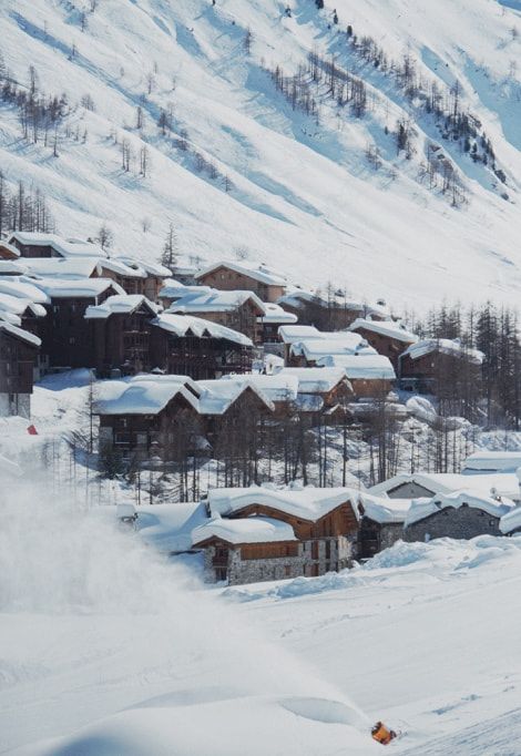 french-alps-skiing-holidays-valdisere-town