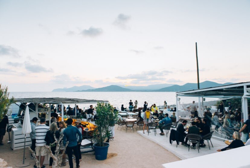 ibiza-in-july-complete-guide-beach-club-terrace
