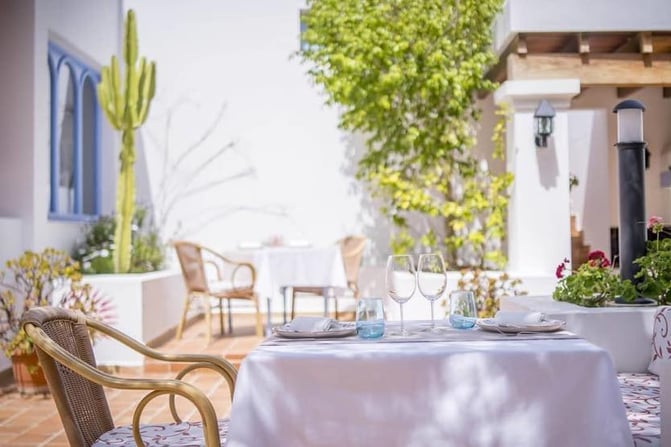 ibiza-michelin-star-restaurant-tragon-terrasse