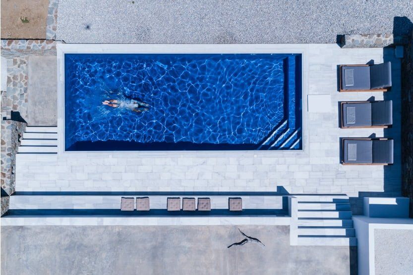 location-villa-luxe-îles-grecques-miros-pool-min