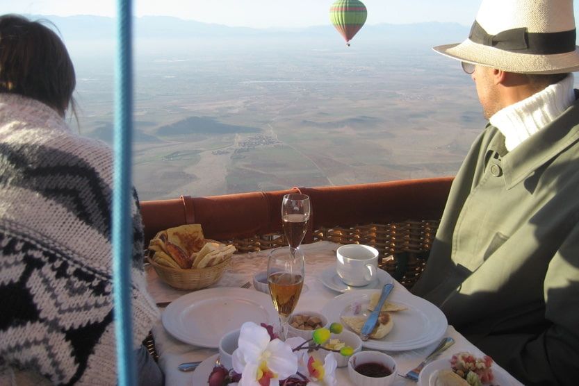 luxury-family-holidays-marrakech-hot-air-balloon-view