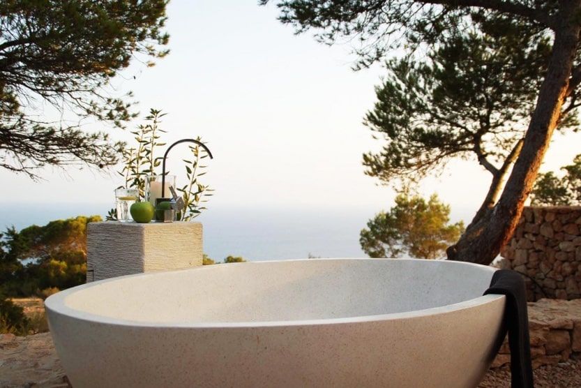 luxury-holiday-villas-spain-villa-suenyo-bath