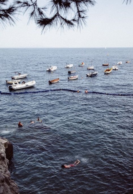 luxury-holidays-amalfi-coast-italy-boats-min