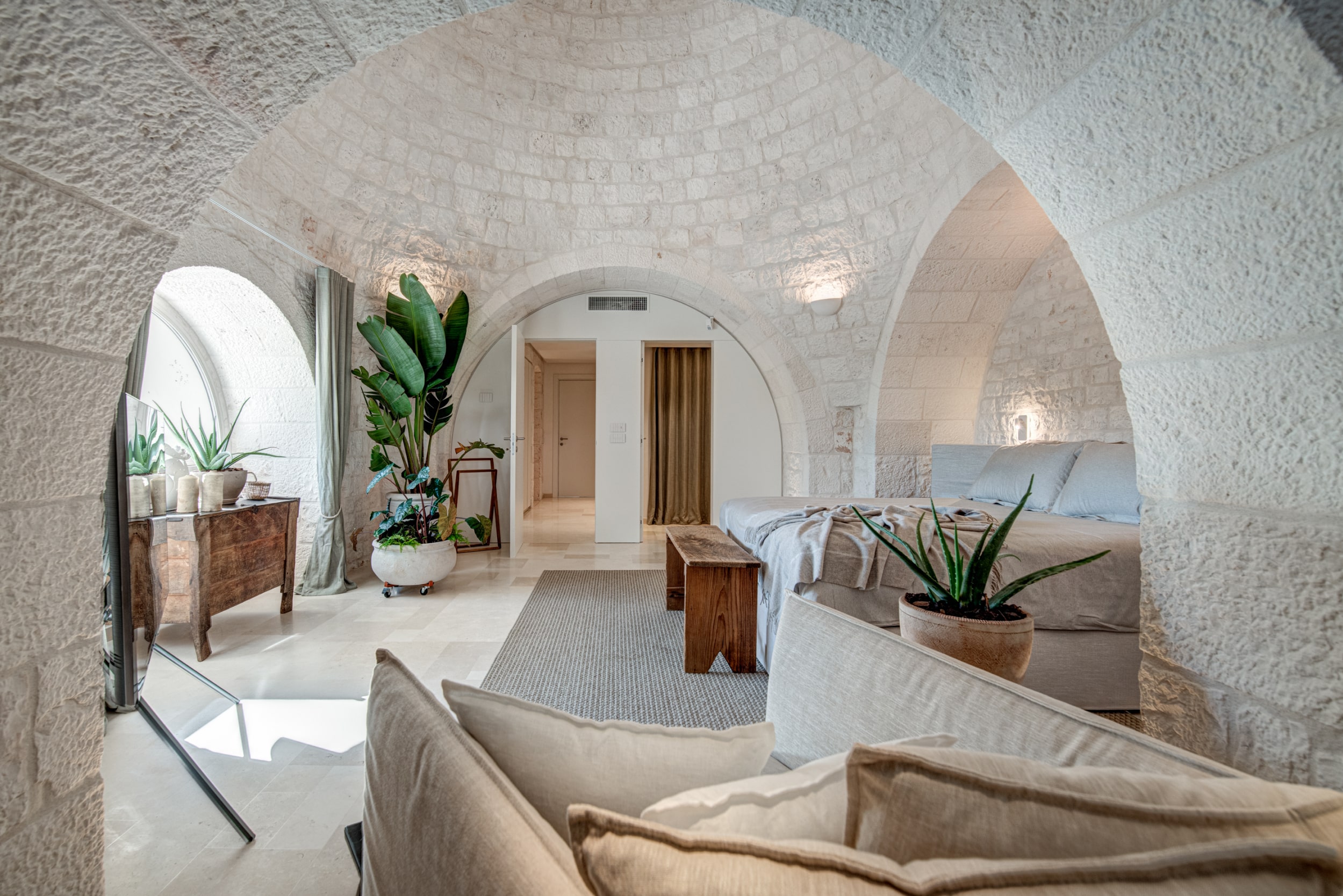 luxury-italy-coast-holidays-puglia-dimora-monora-min-1