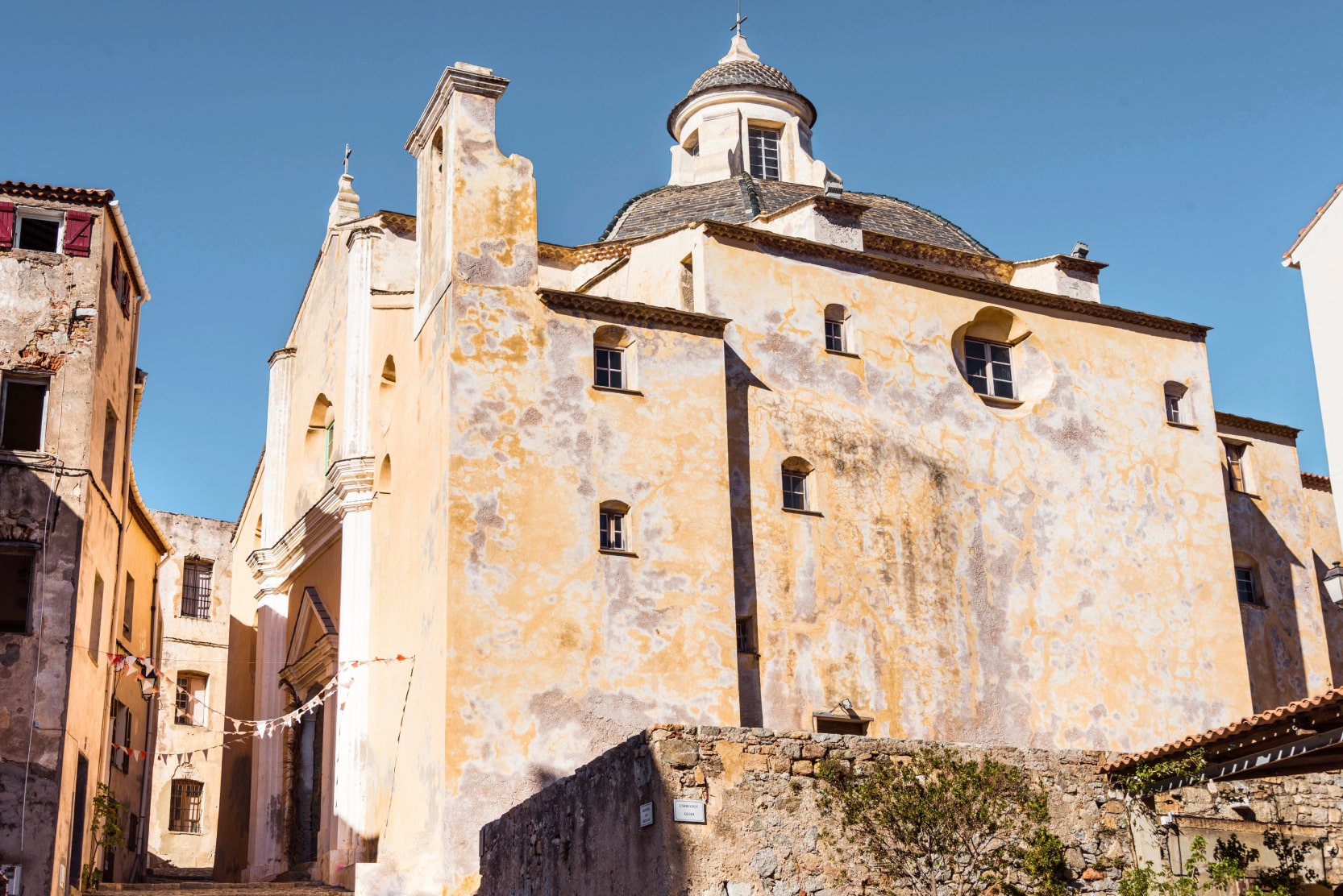 most-beautiful-towns-to-visit-in-corsica-calvi-church