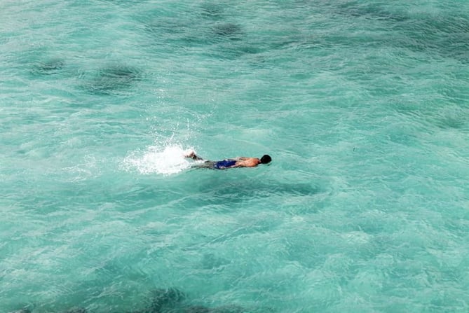 palombaggia-beach-corsica-snorkeling