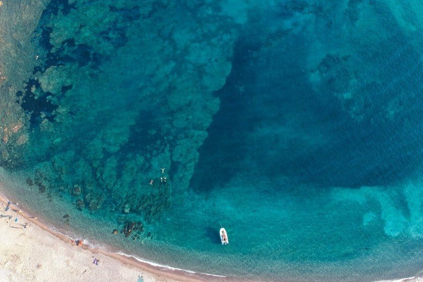 plage-corse-nord-baie