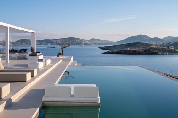 private-villas-in-greece-calie-pool