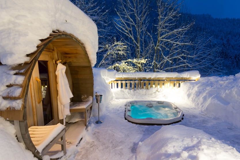 ski-chalet-french-alps-chalet-diogene-sauna-hot-tub-min