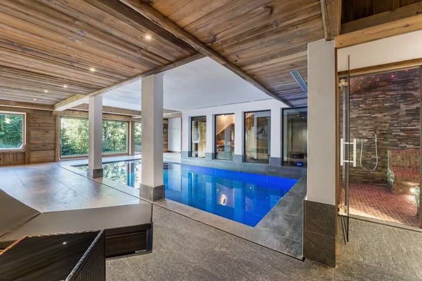 ski-chalet-french-alps-chalet-queen-mijane-heated-pool