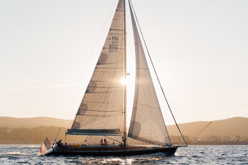 st-tropez-top-10-things-to-do-voiles-min