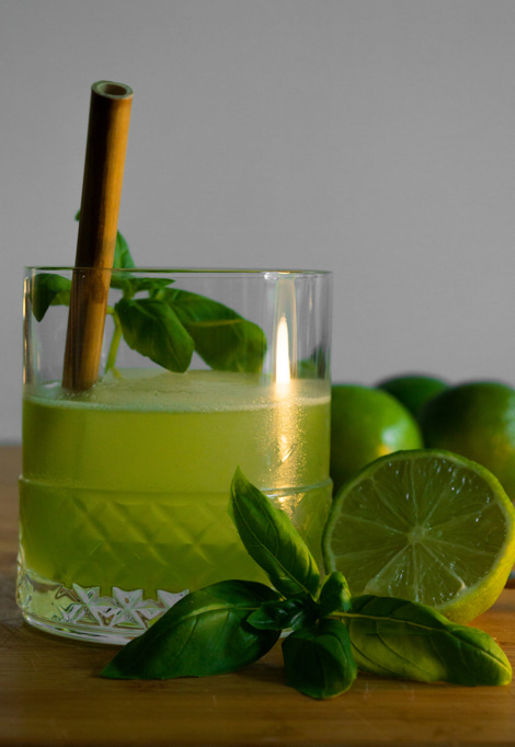 summer-drink-recipes-basil-lemon-spritz-min