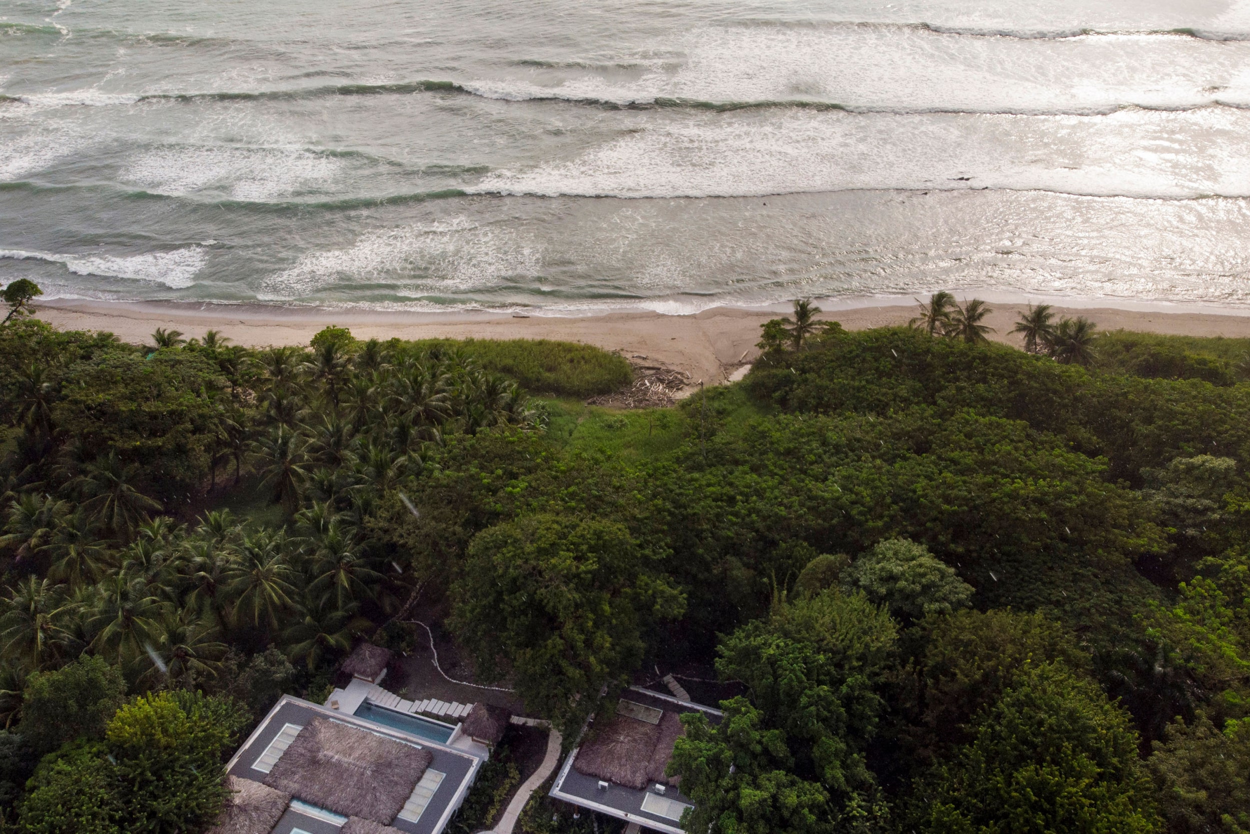 villa-pasha-drone-setting-beach-min