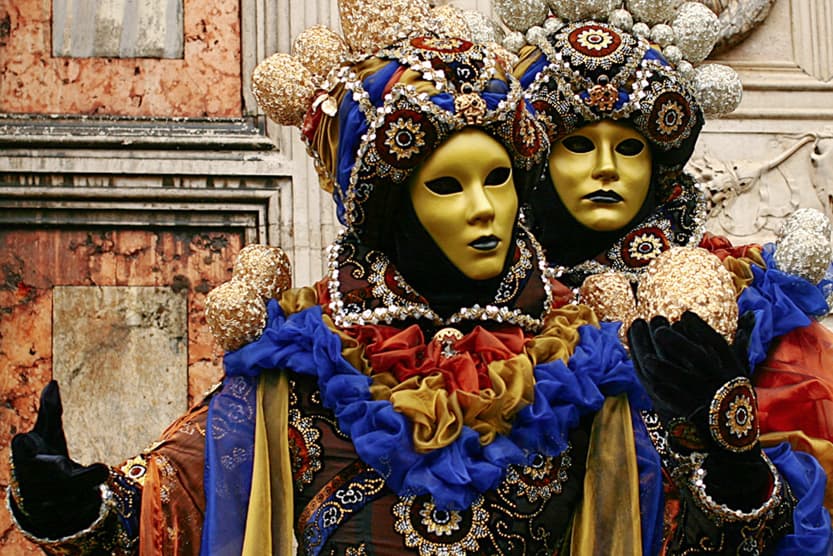 visit-italy-in-february-venice-carnival-min