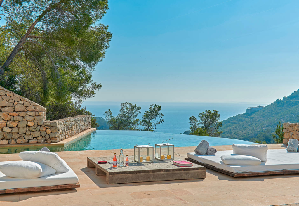 An ideal day on holiday in Ibiza