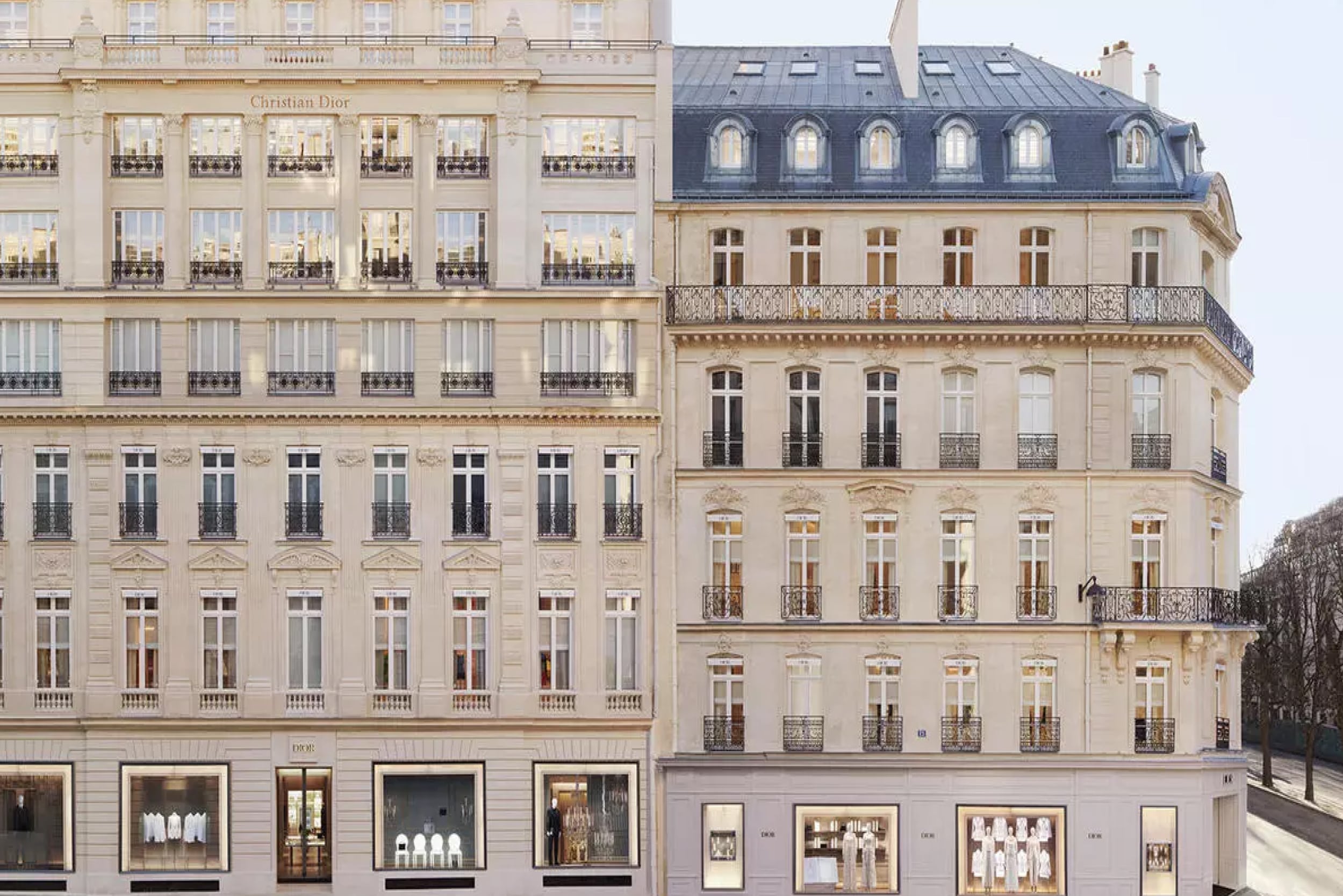 Your Luxury Shopping Concierge: A Guide to Shopping on Holiday